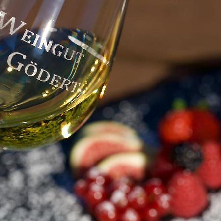 Appartamento Weingut Goedert Osann-Monzel Esterno foto
